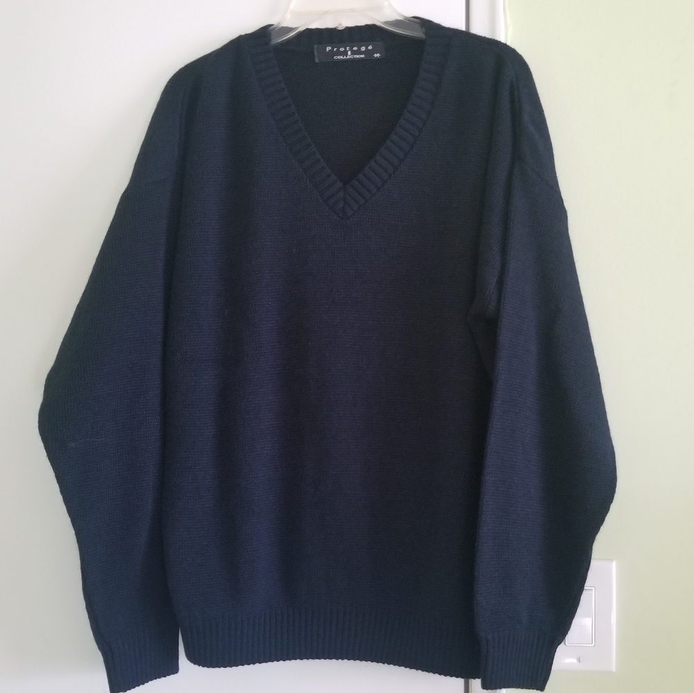 Protege Collection Wool Blend  V- Neck Knit Sweater  Size M